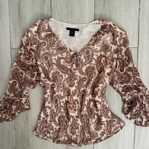 Anne Carson Cream and Brown Paisley Blouse